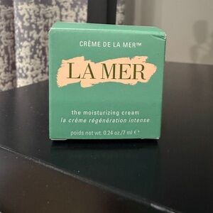 La Mer Moisturizing Cream in Green Packaging